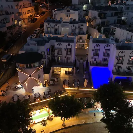 Quatro Life Otel *